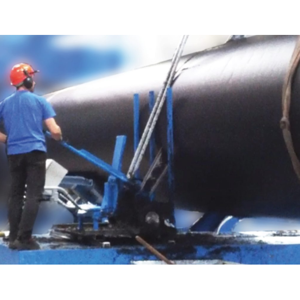  Mobile chainsaw for straight cuts. Engine 11 kW. (Ex chain and ex blade guide)