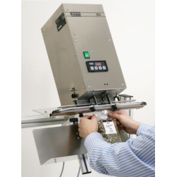 ISG 400 Dobbeltsidet impuls varme. Kabinet i rustfri stl . Digital kontrol. Fodpedal. Svejsning 400 x 3 mm.  230V 500W