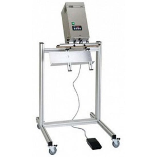 ISG 400 Dobbeltsidet impuls varme. Kabinet i rustfri stl . Digital kontrol. Fodpedal. Svejsning 400 x 3 mm.  230V 500W