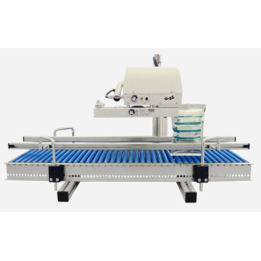 Roller conveyor for table stand