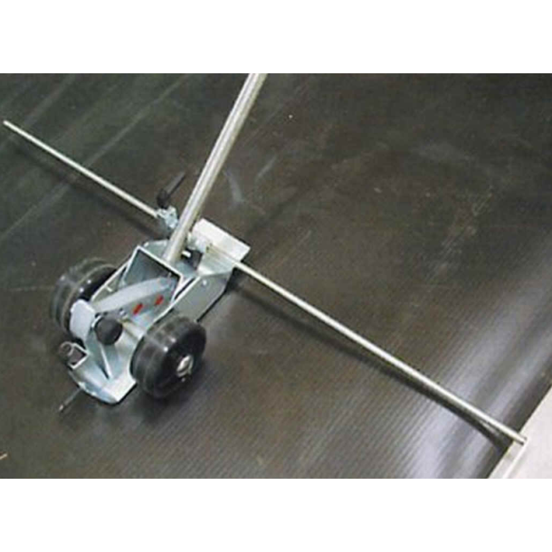 Cutting device for membranes