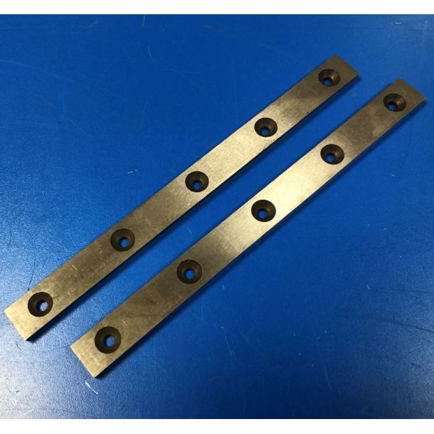 Hvlknive for planhvl til Tecnodue markmaskine PT355 / EURO315 / PL315 / GL. PT 500. 200 mm. med 5 huller.