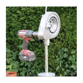 BSM r�rsk�rer �110 leveret i plastkasse. Benyttes sammen med batteri-boremaskine.