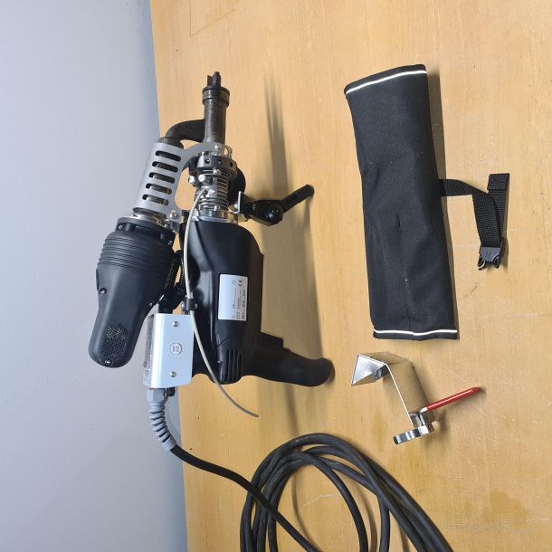 Ekstruder, Munsch, MAK18S, med egen luftforsyning.  230V-50hz.  SN: 7324-2714